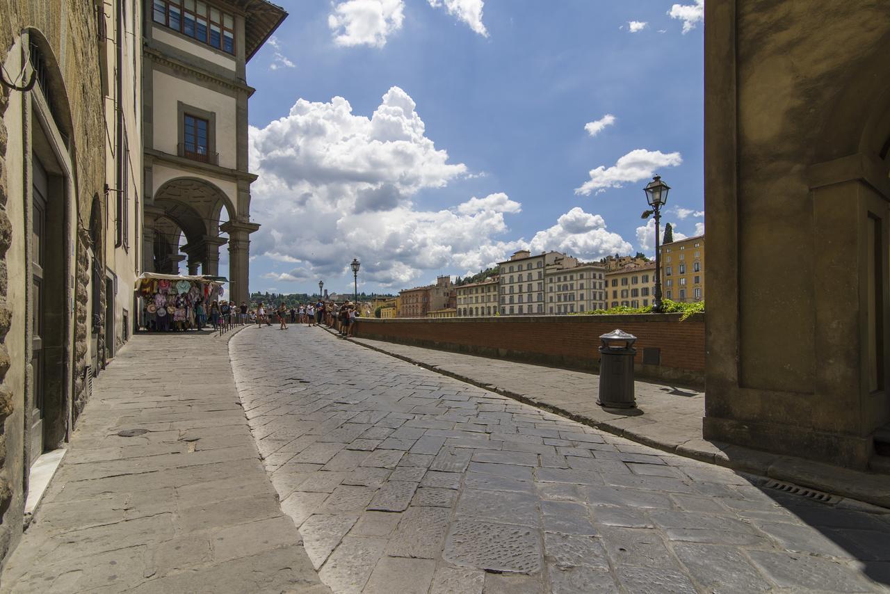 Ponte Vecchio Central Flats Florencia Exterior foto